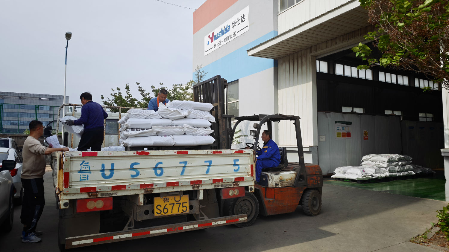 青岛华仕达热收缩套批量启程,助力山西管道防腐工程建设 青岛华仕达热收缩套批量启程,助力山西管道防腐工程建设