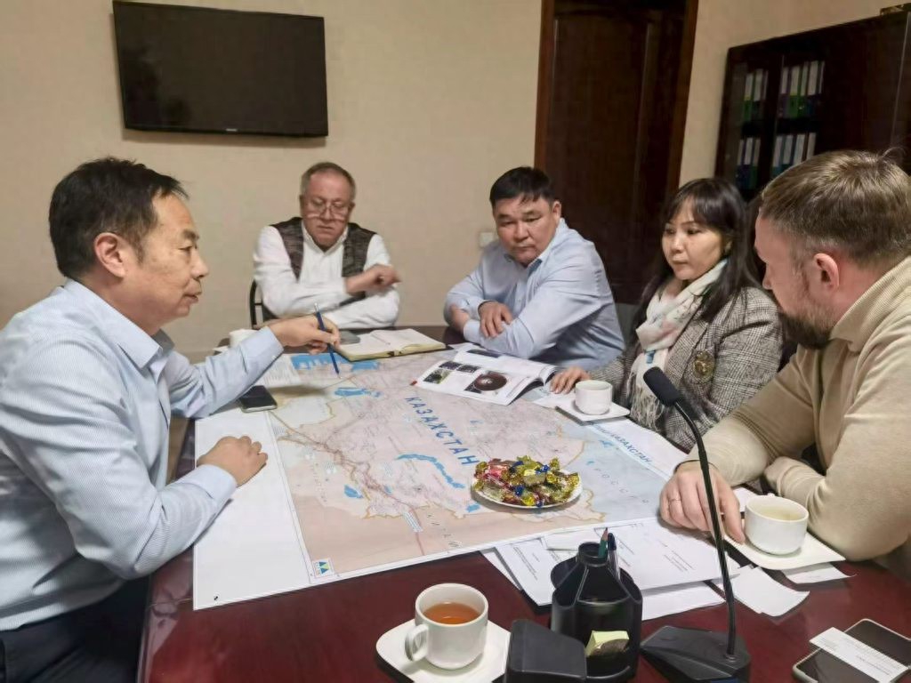 大众新闻与半岛都市报胶州新闻报道:青岛华仕达热收缩带生产线迭代升级,重塑管道防腐“隐形防线” 大众新闻与半岛都市报胶州新闻报道:青岛华仕达热收缩带生产线迭代升级,重塑管道防腐“隐形防线”