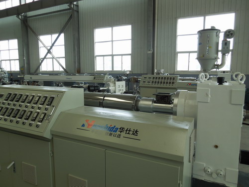 硅芯管生产线甘肃客户用了一年后   告诉华仕达再给我生产两台