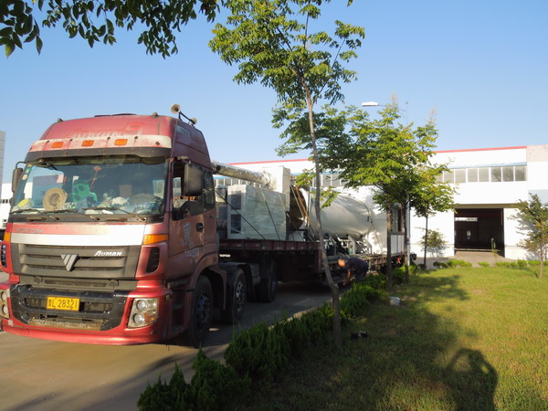 西安恒翔的保温管设备 是华仕达用真空定径技术制造的