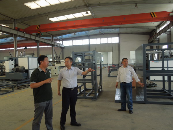 华仕达远赴贵州服务国塑集团钢带缠绕管设备