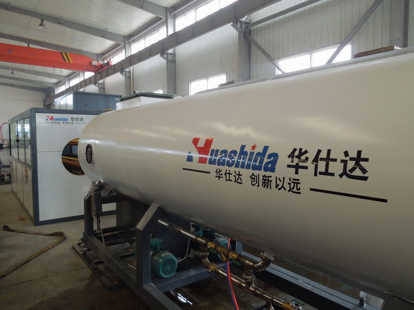 高兴得让孙总拍视频炫耀的 保温管设备是华仕达制造的