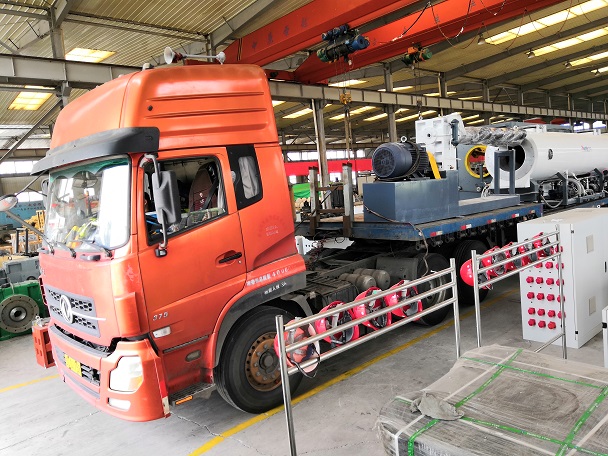 铁岭客户的550保温管生产线华仕达发货了