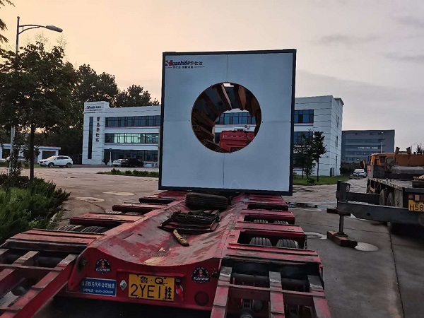 保温管设备华仕达一天发了4大车
