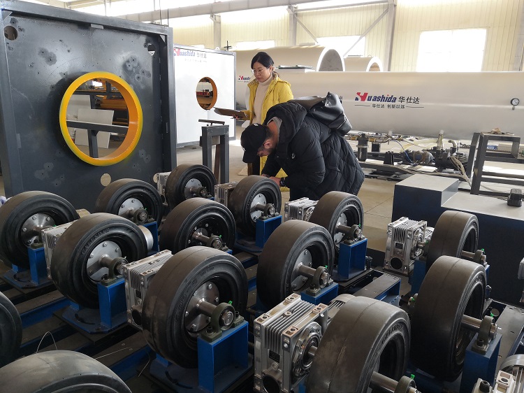 华仕达800型3PE钢管防腐设备顺利通过哈萨克斯坦客户验收