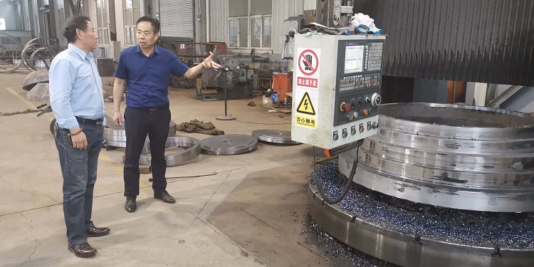 华仕达先进的保温管设备将为东光创造更多的就业