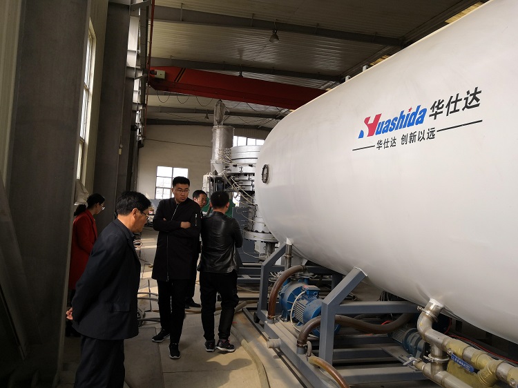 华仕达是一家制造保温管生产线的高新技术企业