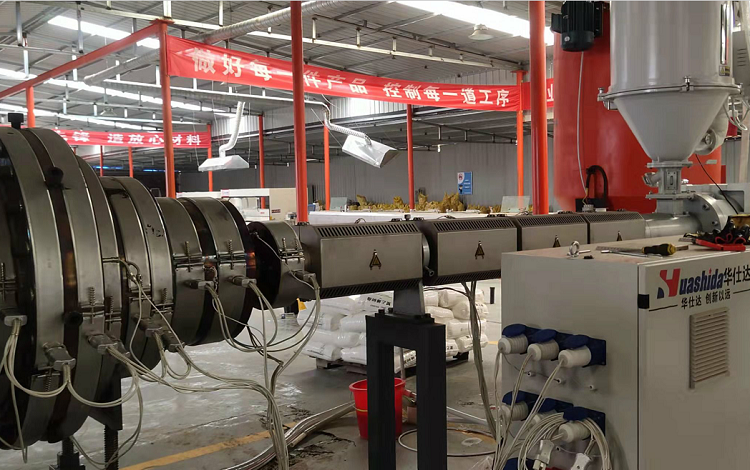 果然华仕达保温管设备一到振德兴的订单就到手了