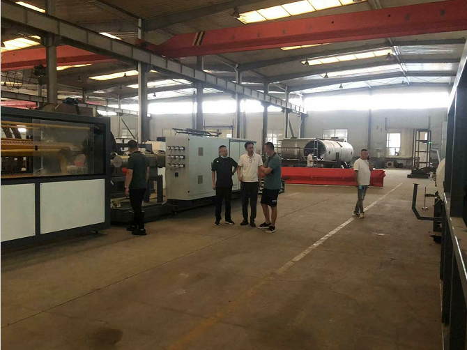 宗元牵手华仕达成桦甸首家采用真空定径技术的保温管生产厂家