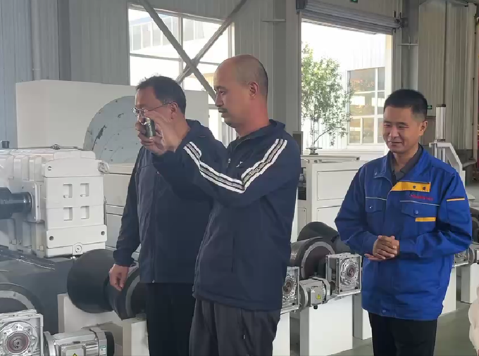 山西海隆再购华仕达的一步法聚氨酯保温管生产线