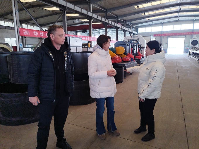 重阳节介绍几位长期向华仕达采购管道设备的外国客户 重阳节介绍几位长期向华仕达采购管道设备的外国客户