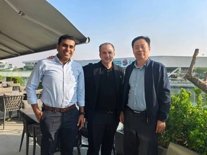 从中东客户对华仕达团队的礼遇看管道设备的硬核技术 从中东客户对华仕达团队的礼遇看管道设备的硬核技术